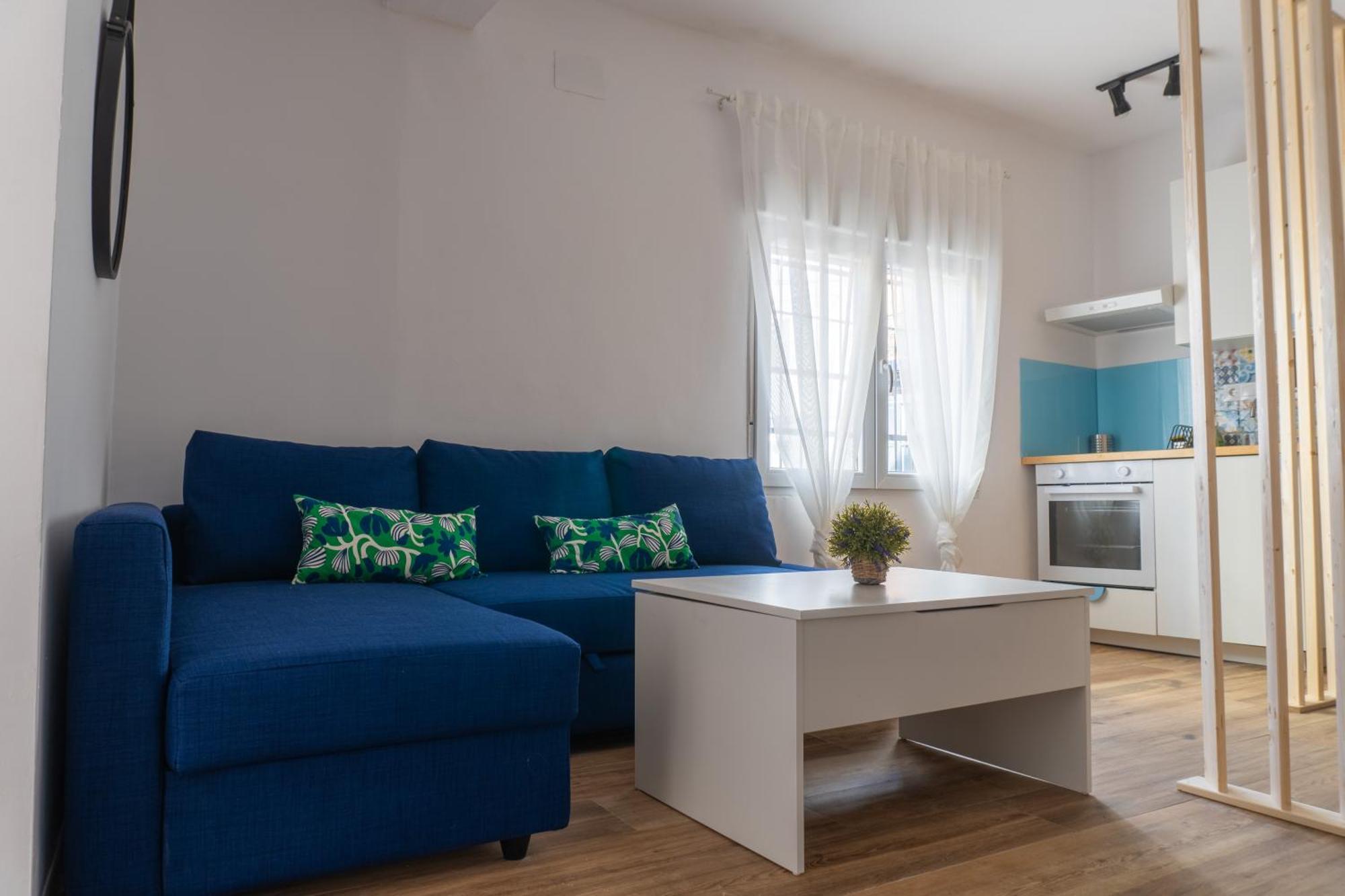 Estudio Completo A Estrenar En Triana Apartamento *